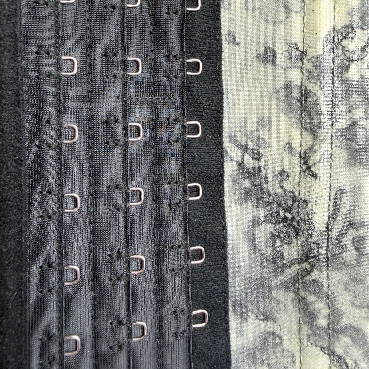Corset création upcyclée - Angèle Albarel
